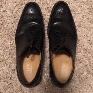 Cole Haan Wing tips medium use size 9 1/2